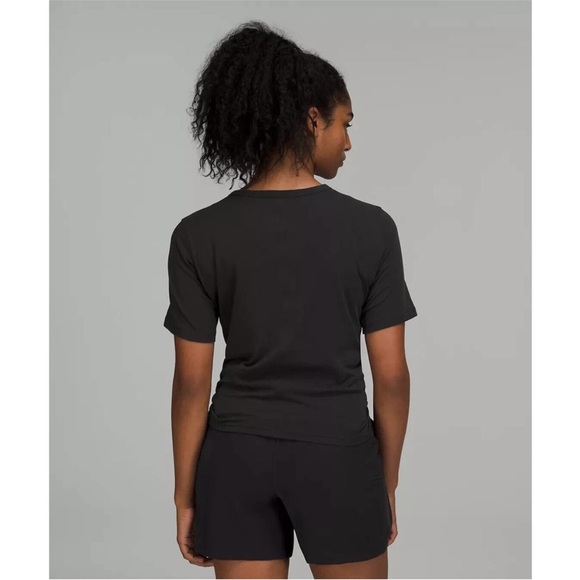 Lululemon Crescent Tee Black Knot Front Cropped - Picture 4 of 8